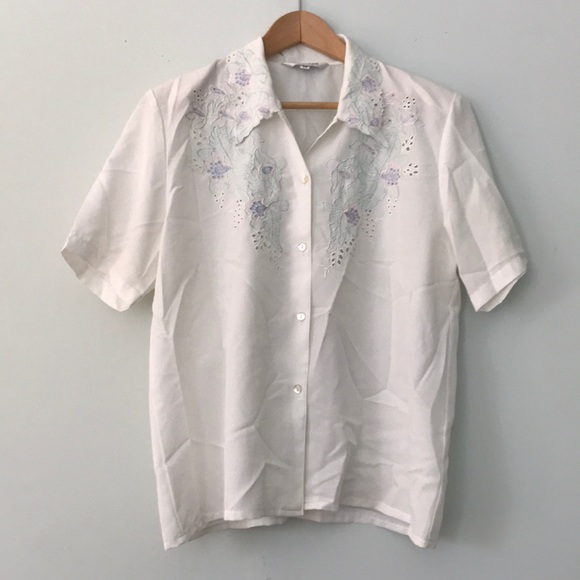 FINAL SALE Embroided blouse - Picture 2 of 3